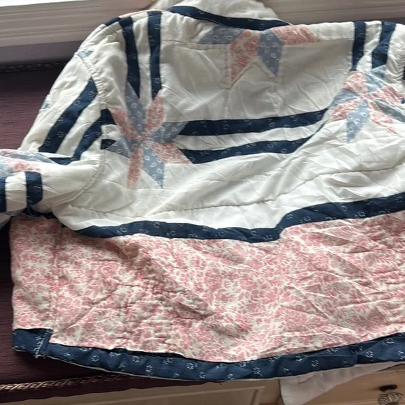 Quilted Jacket with Faux Fur Collar - Picture 6 of 8